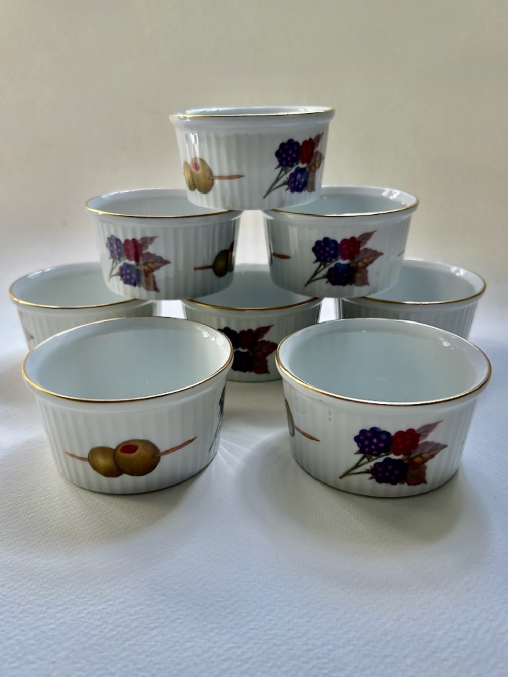 Vintage Set of 8 English Royal Worcester Evesham Gold Ramekins